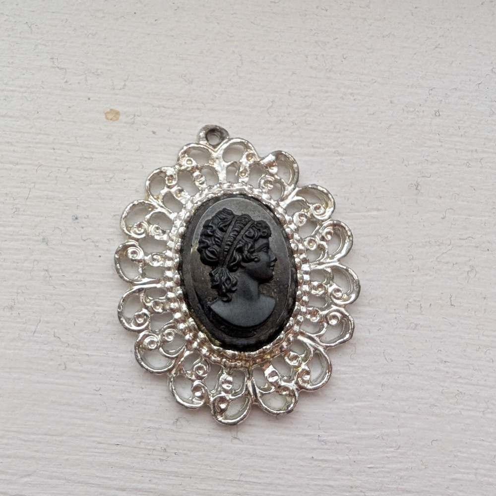 Elegant Silver Cameo Pendant